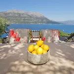 Mirna Lägenhet Korčula