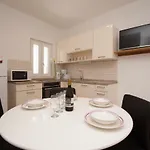 Mirna Lägenhet *