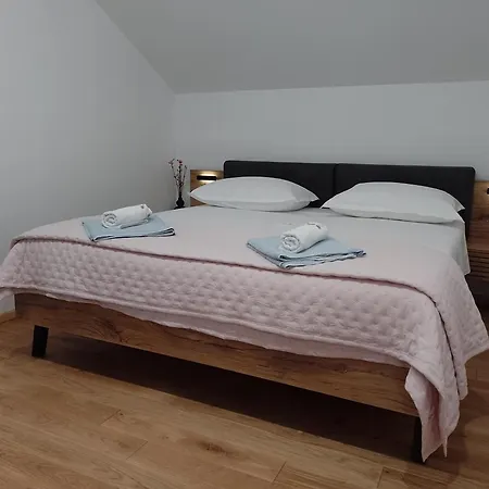 アパート Mirna コルチュラ