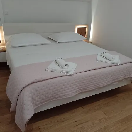 Mirna * コルチュラ