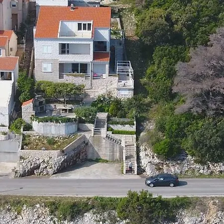 Mirna アパート コルチュラ