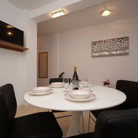 Apartment Mirna