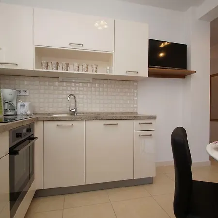 Mirna コルチュラ