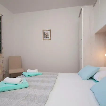 Mirna Apartment *