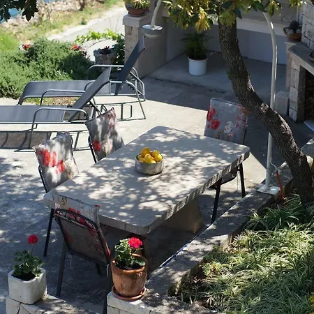 Mirna 公寓 科尔丘拉